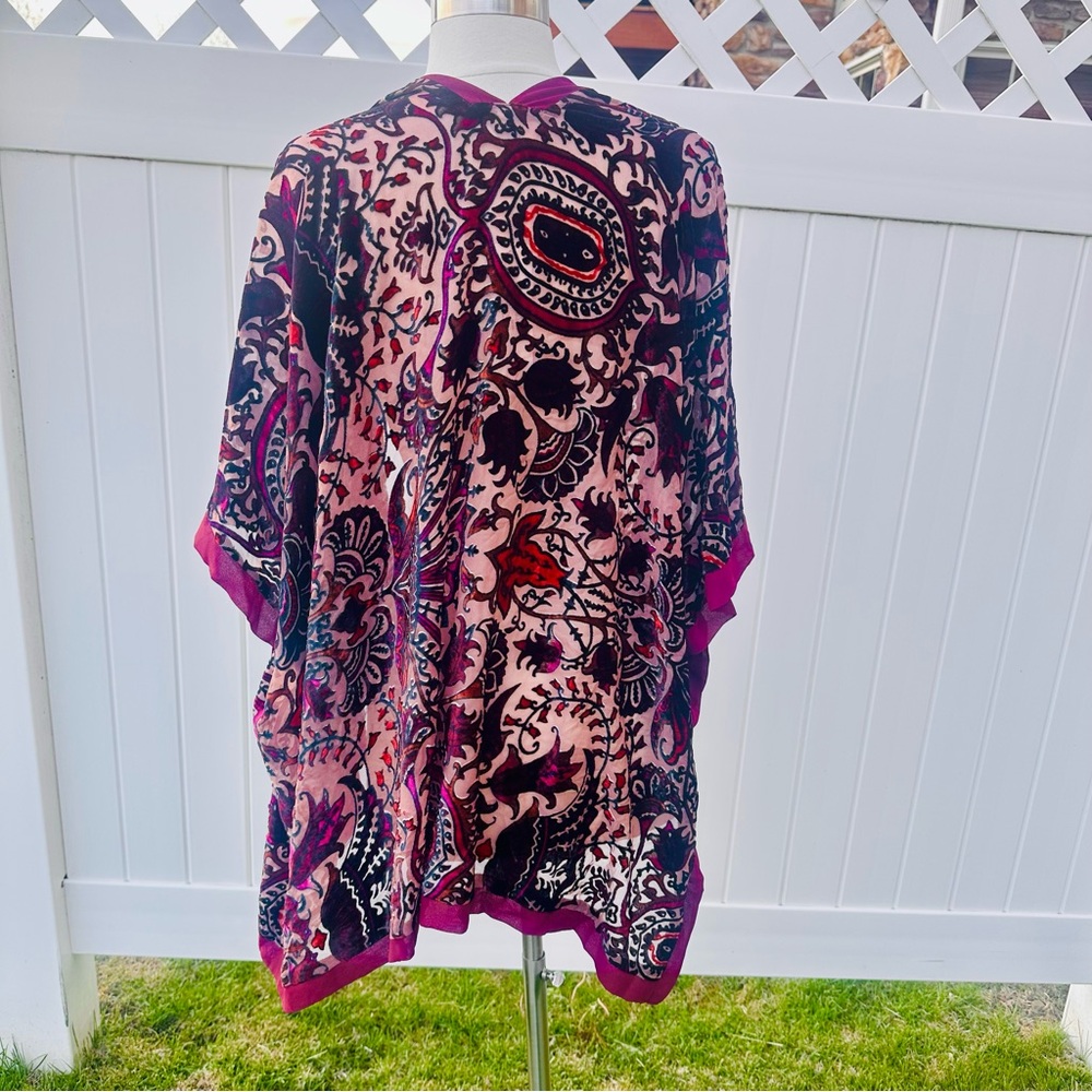 Soft Surroundings Velvet Wine Paisley Topper Kimono - Picture 11 of 16